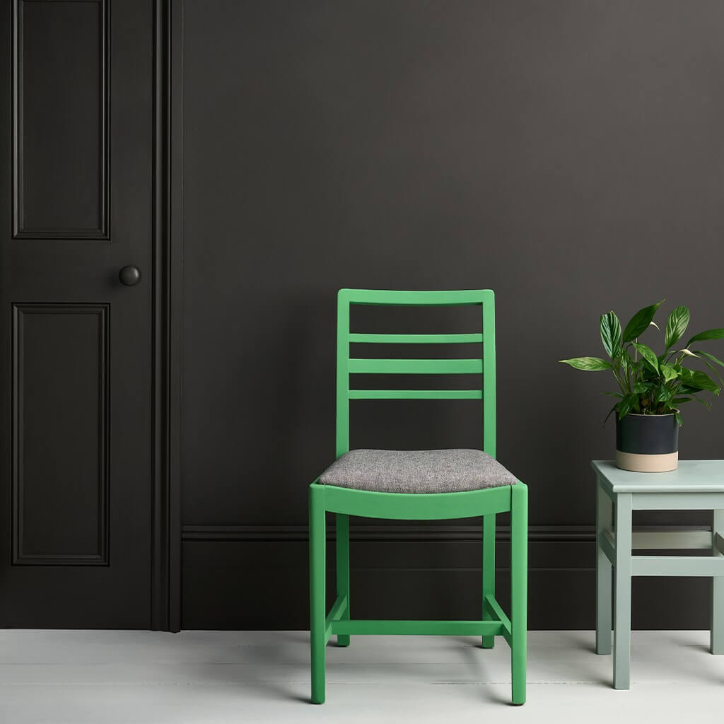 Wandfarbe Graphite